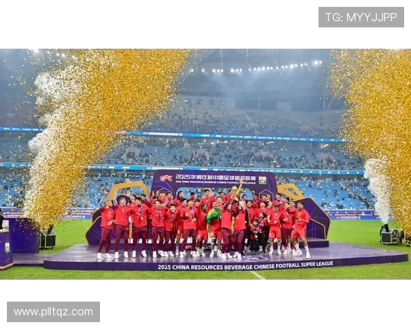 上海海港全力备战新赛季打造冠军之师再掀中超激情热潮